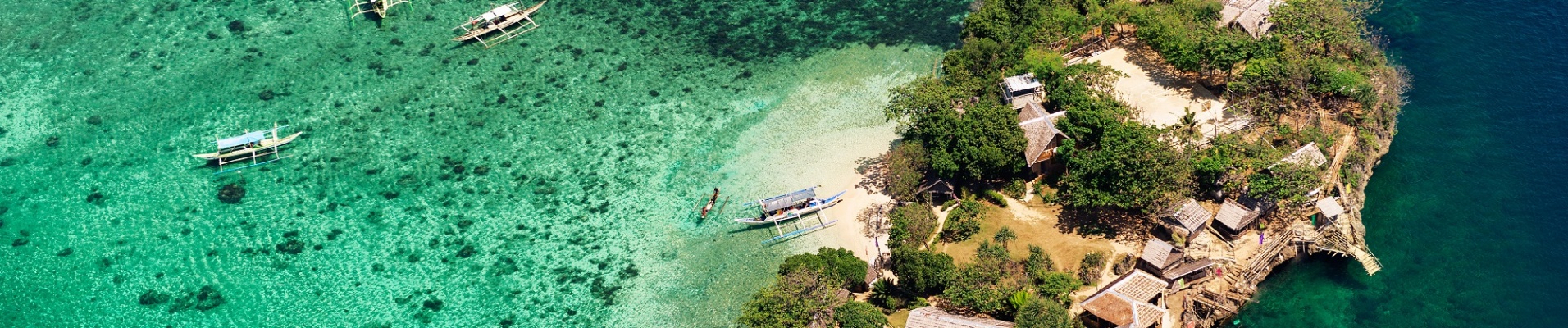 Vue aérienne sur les îles vers Boracay