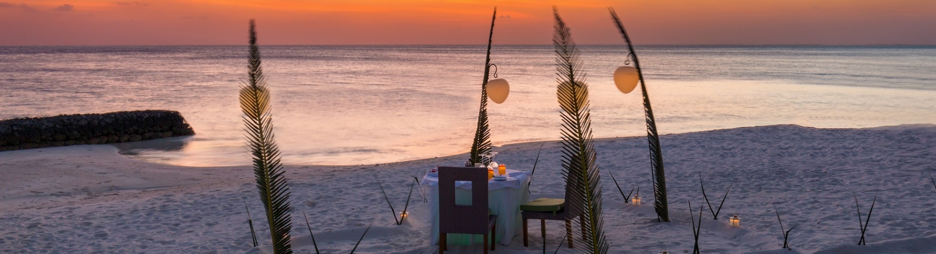 Dîner romantique en bord de plage