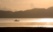Bateau sur les eaux de Siquijor island au coucher du soleil