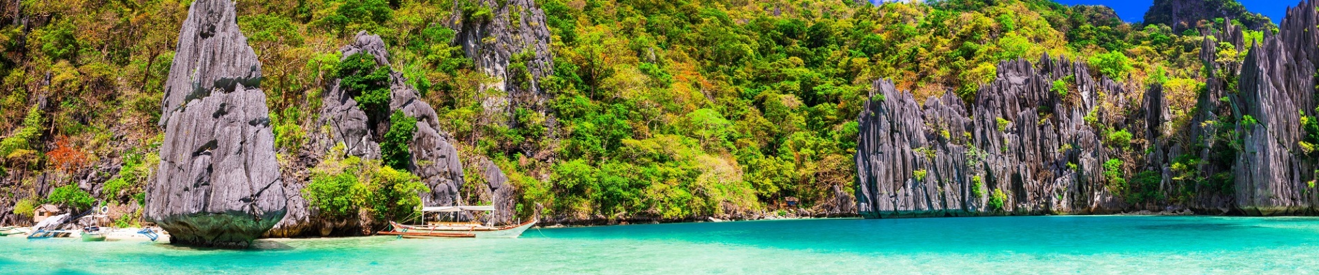 Plage et falaises à El Nido